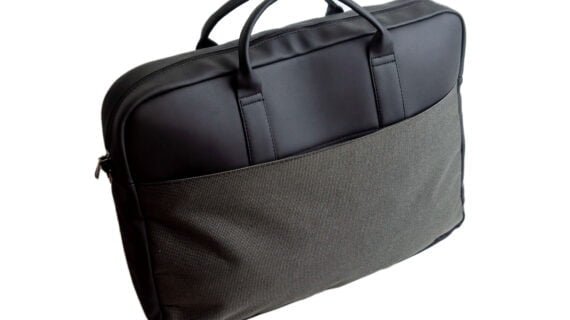 D-Touch Shoulder bag up to 15.6″- Black&green